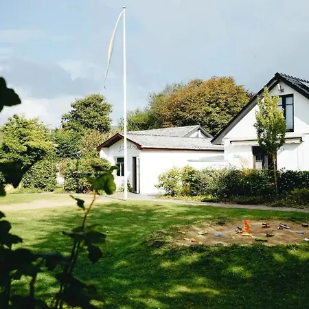 Stilvolles Kapteins Mit Kamin - Inge * Нордштранд